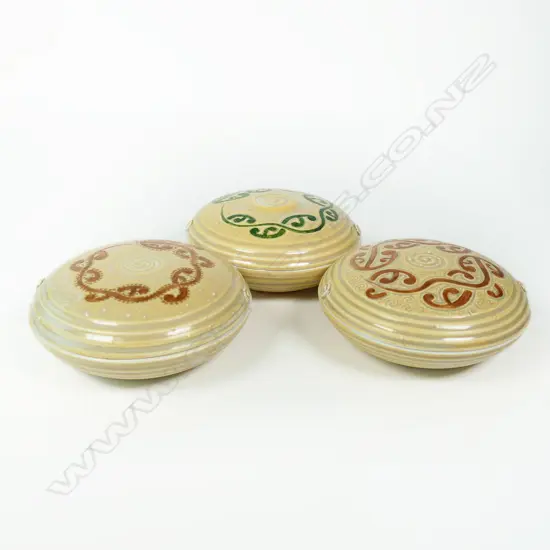 Keum Sun Lee/ Sang Sool Shim Trio Trinket Boxes. Porcelain w glazed & painted koru design. Dia.120mm