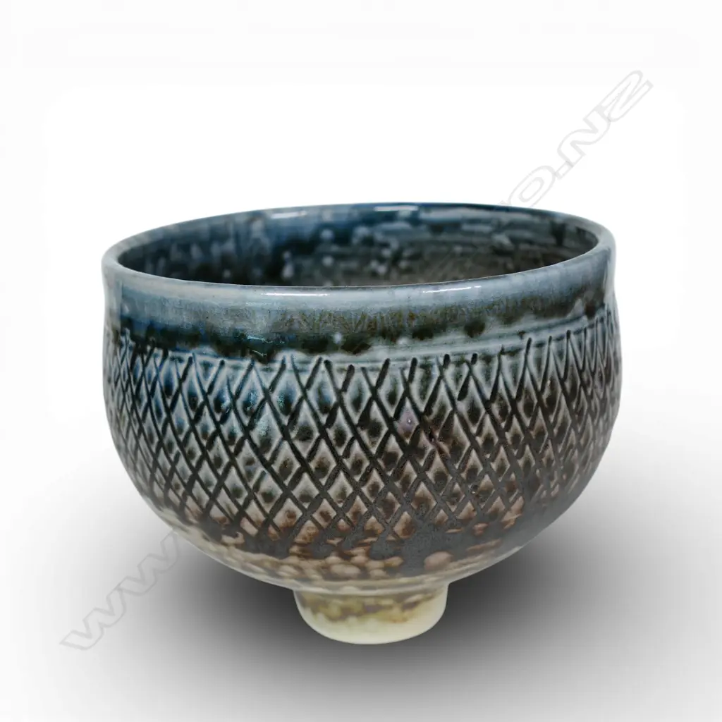 Mirek Smisek (1925-2013) salt glazed bowl, Image 1++