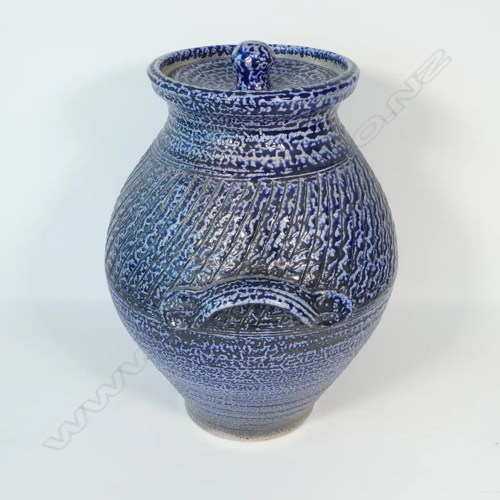 Mirek Smisek (1925–2013) substantial salt glazed lidded storage jar, Image 1++