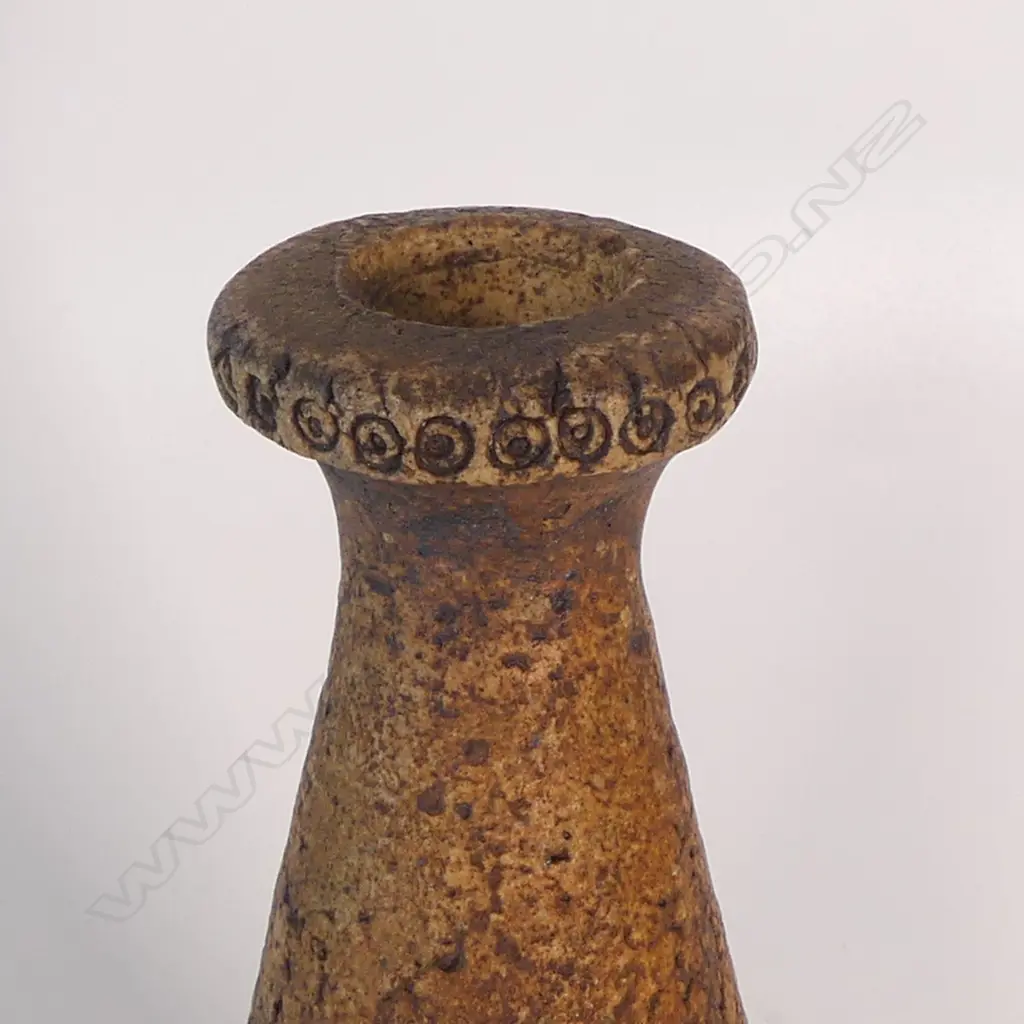 Len Castle (1924-2011) hanging wall vase, Image 1++