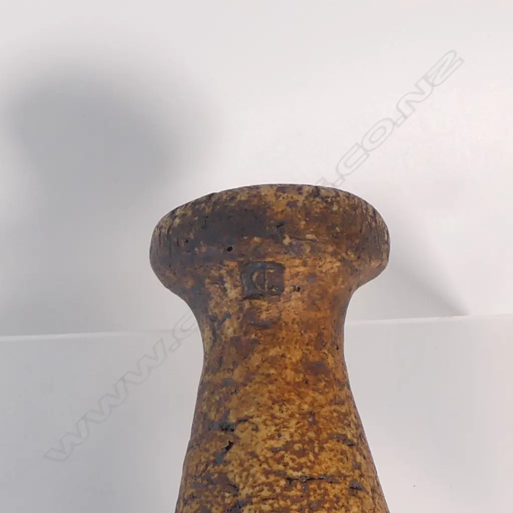 Len Castle (1924-2011) hanging wall vase, Image 1++