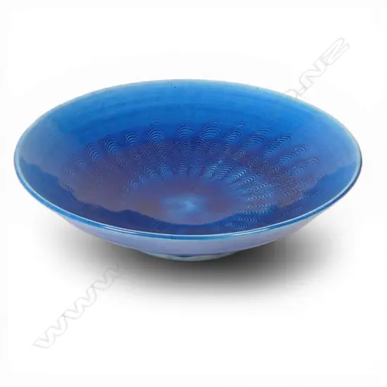Len Castle (1924-2011) vibrant alkaline blue bowl with internal scalloped design,