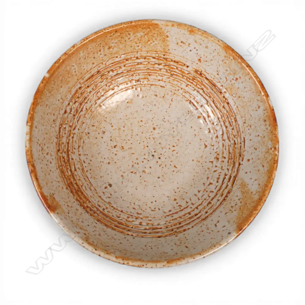 Len Castle early Shino glazed deep bowl, Image 1++