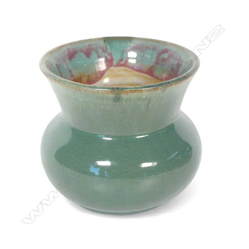 Olive jones green glaze pot with red highlights Image 1++
