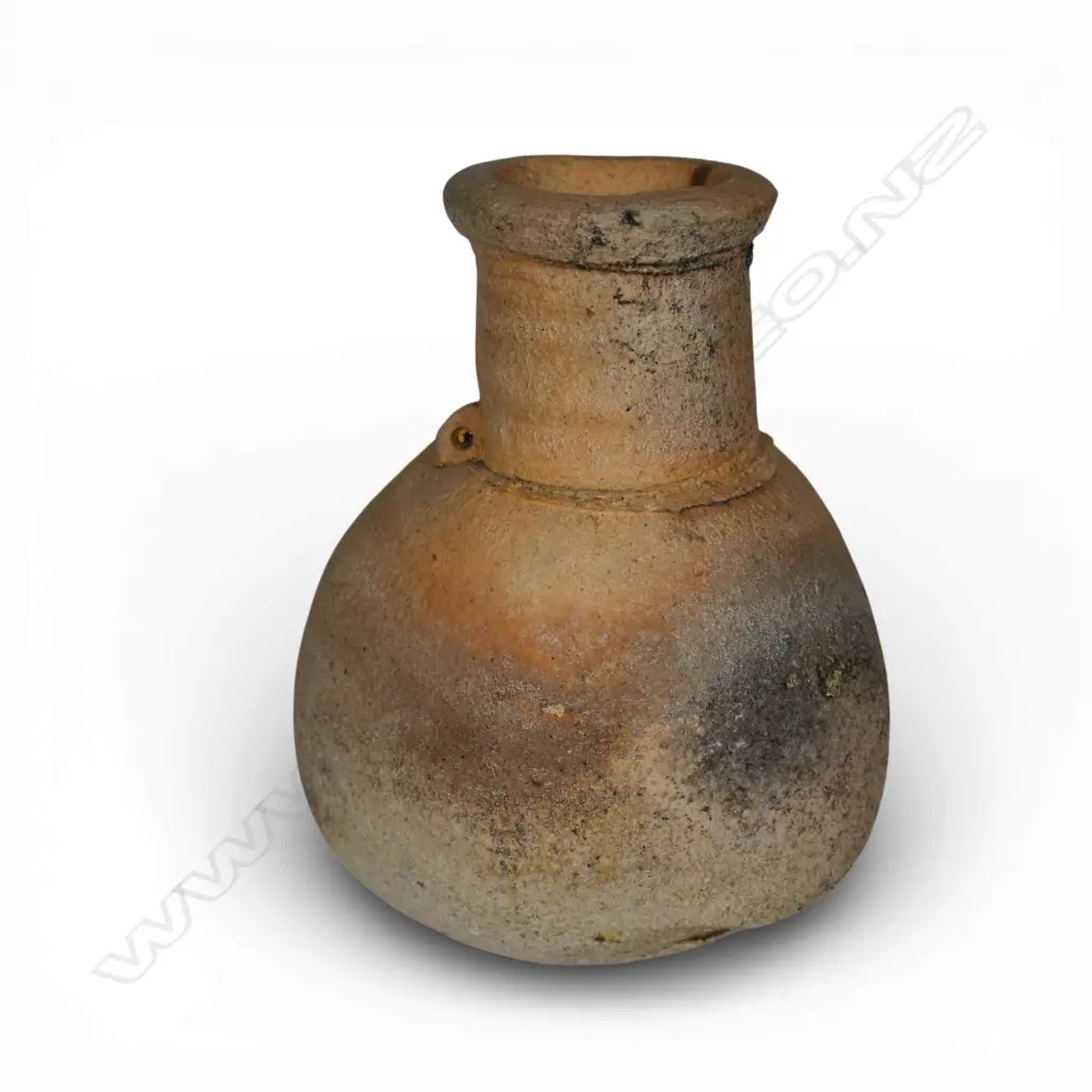 Chester Nealie spherical anagama fired vase, Image 1++