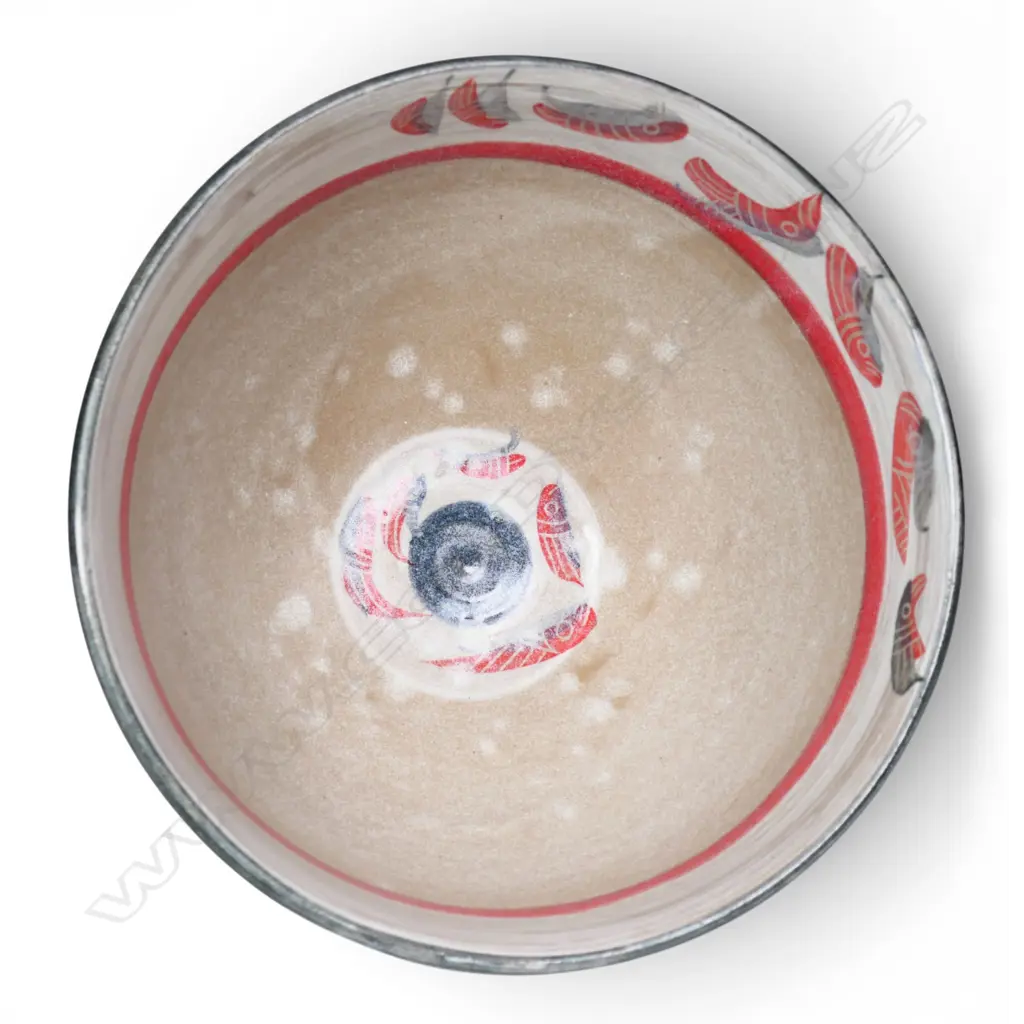 Anneke Borren fish decorated bowl, Image 1++