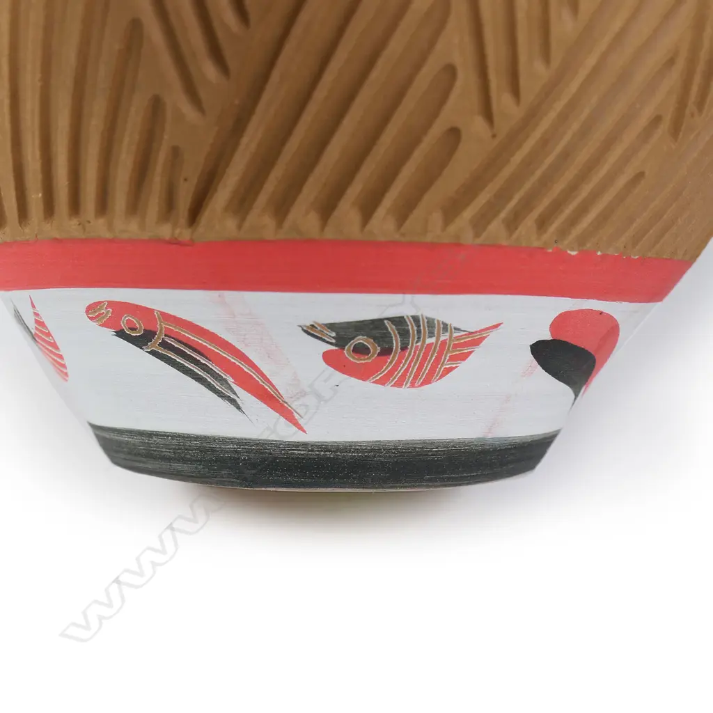 Anneke Borren fish decorated bowl, Image 1++