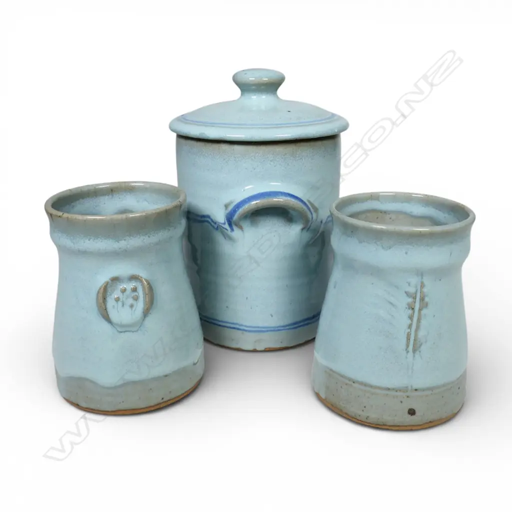 Three Peter Stichbury pottery pieces, Image 1++