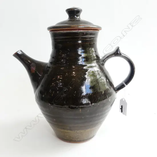 Peter Stichbury large lidded coffee pot,