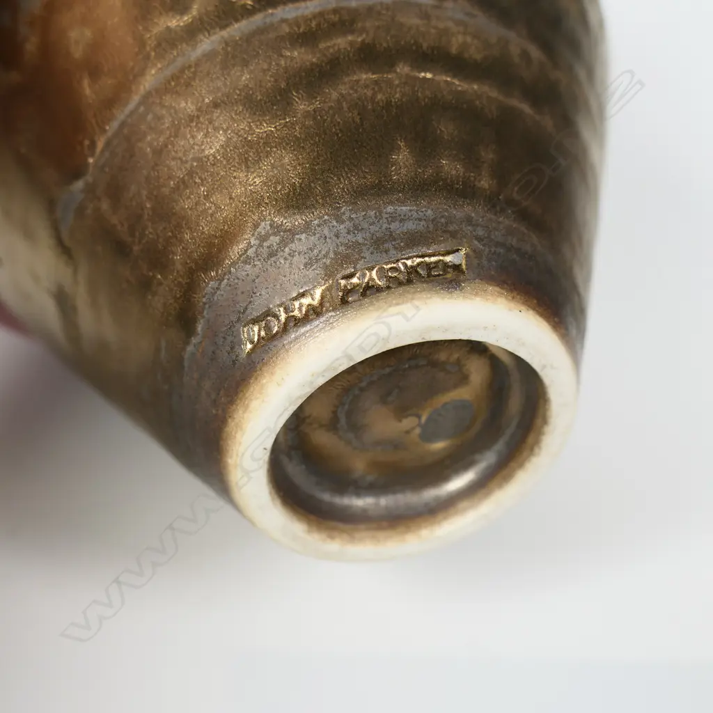 John Parker geometric vase, Image 1++