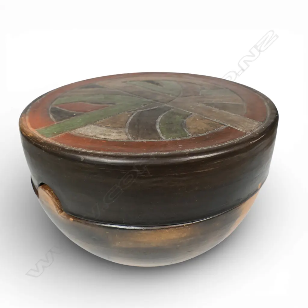 Moyra Elliot lidded terracotta vessel with hand etched lid, Image 1++