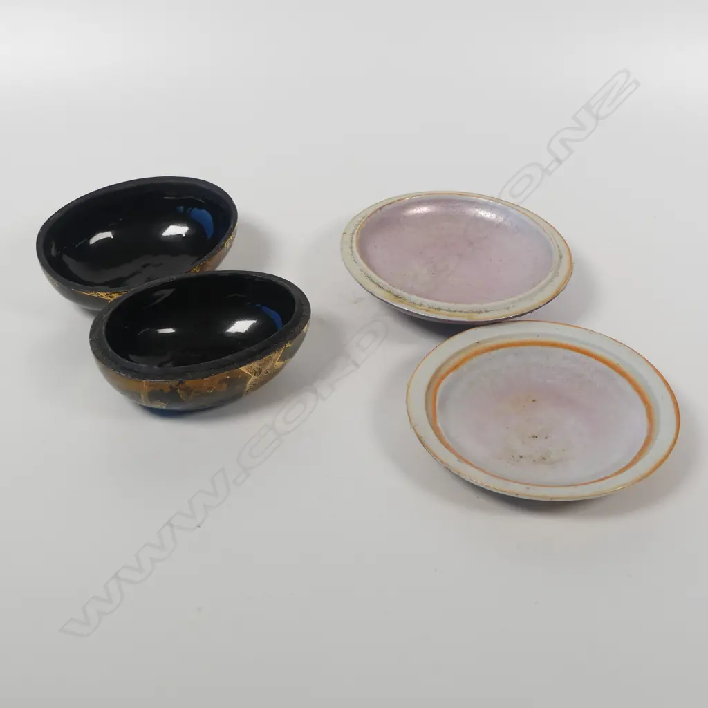 Two porcelain trinket boxes, Image 1++