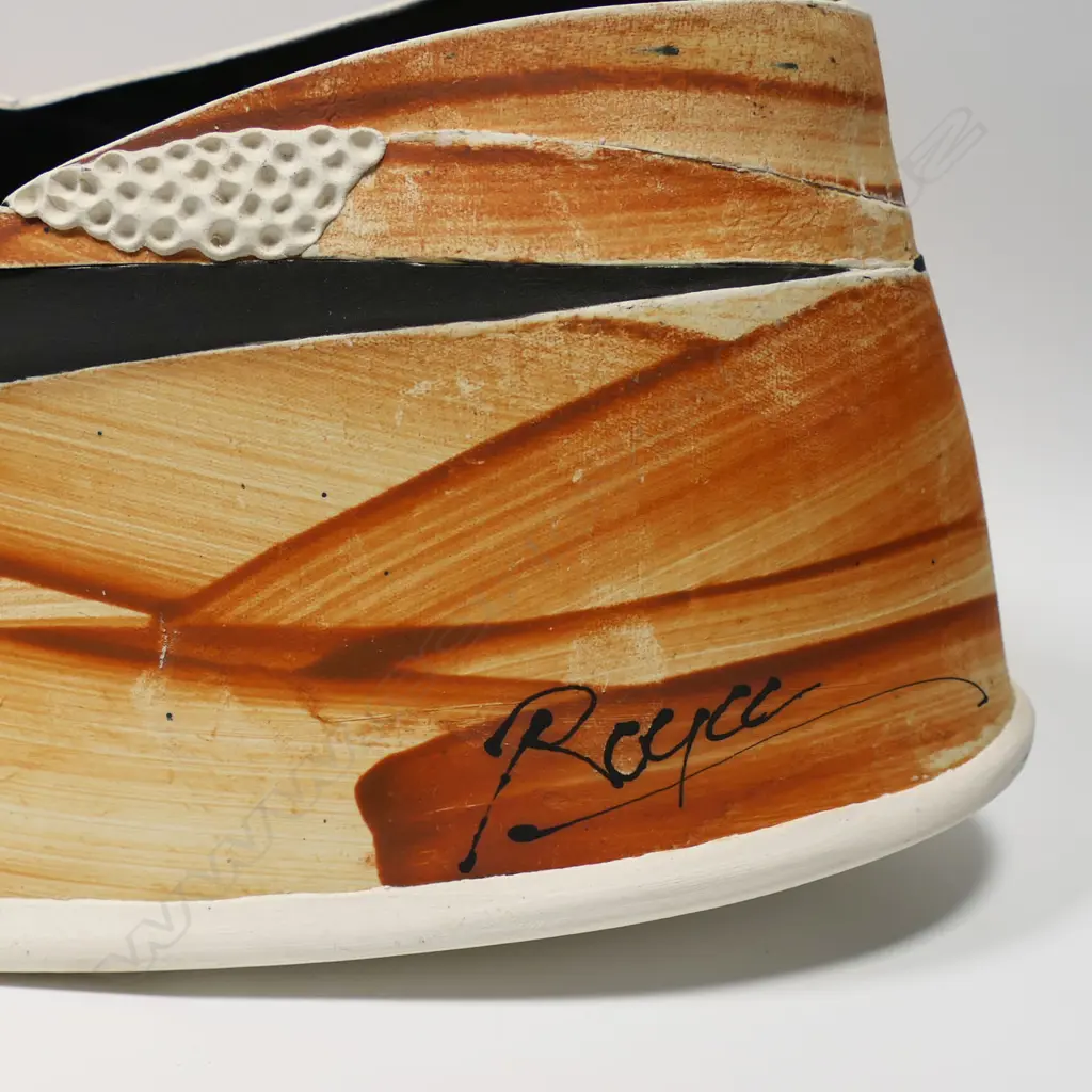 Royce McGlashen trough vase, Image 1++