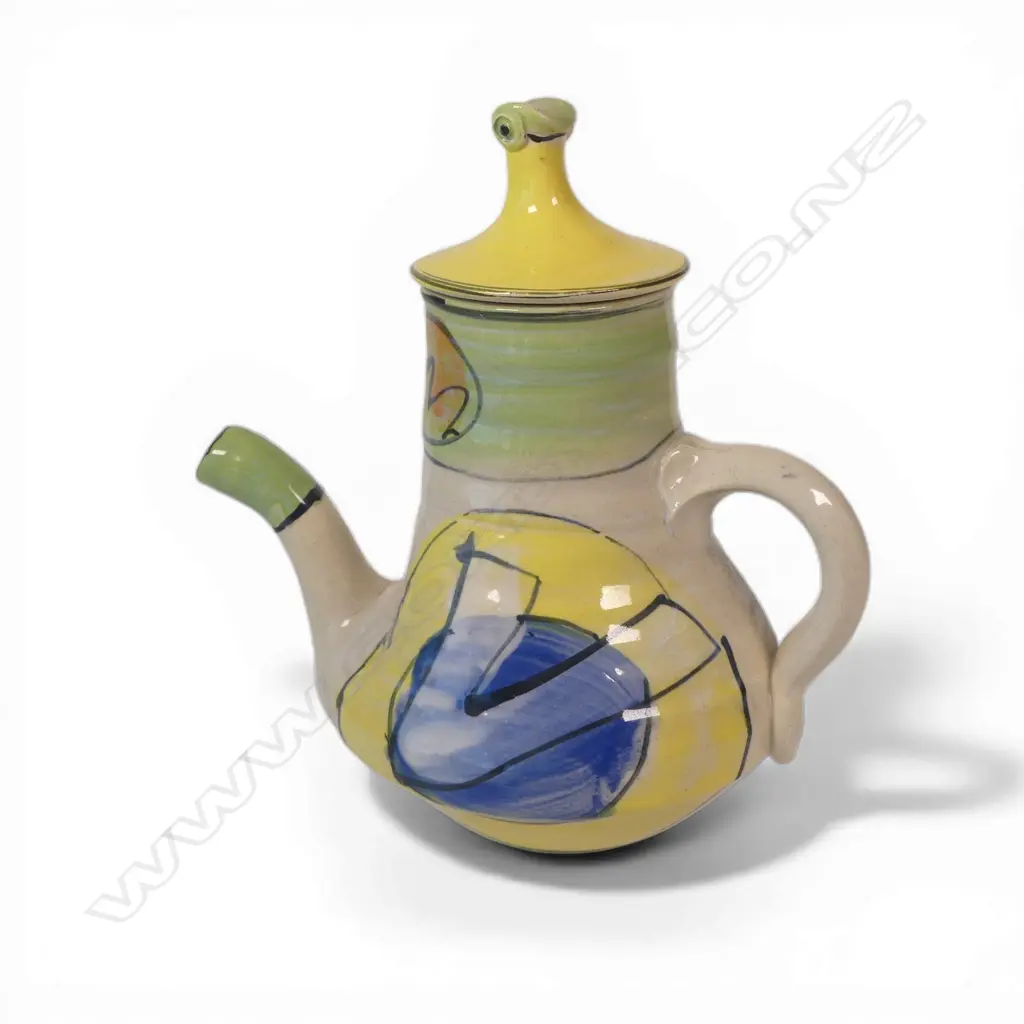 Andrew Van der Putten teapot, Image 1++