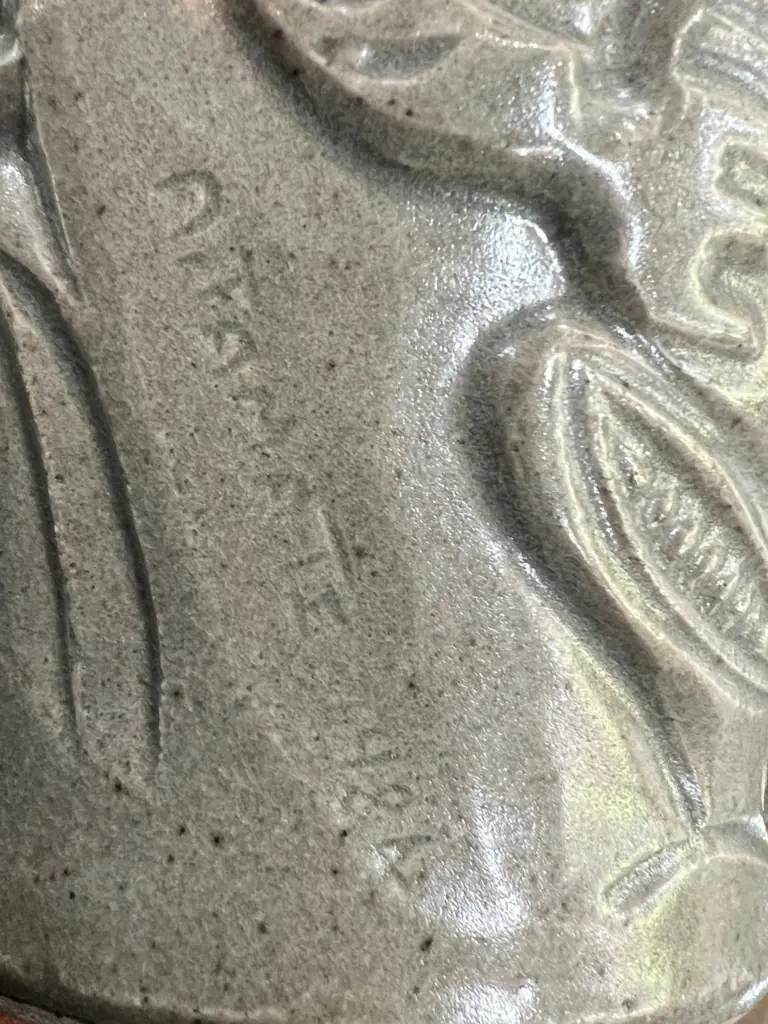 New Zealand studio pottery tiki vase signed A. Tamate, Image 1++