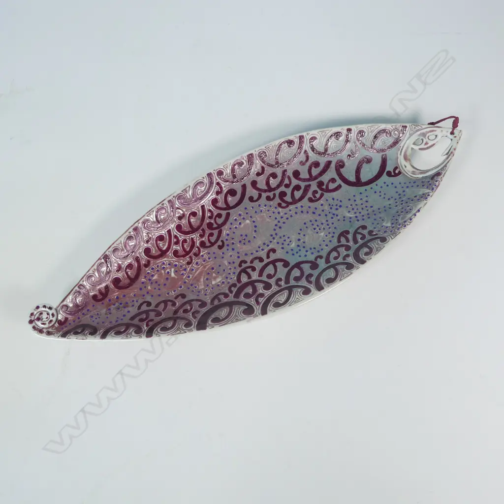 Lee Keum Sun fish shaped platter, Image 1++