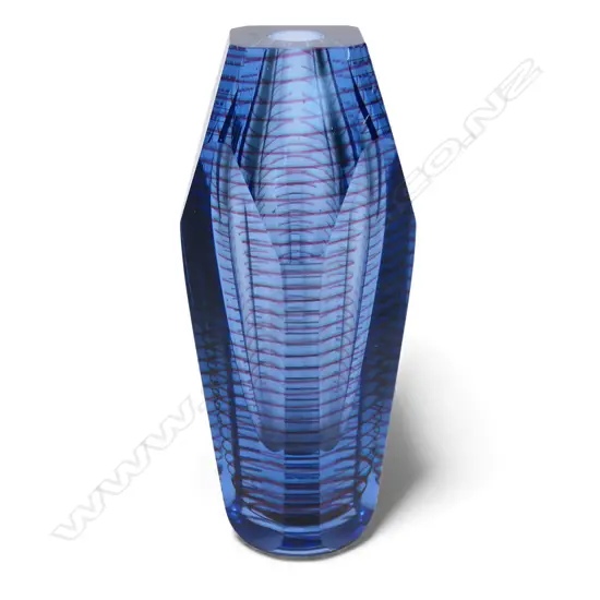 A Garry Nash experimental vase in the style of Murano Mandruzzato,