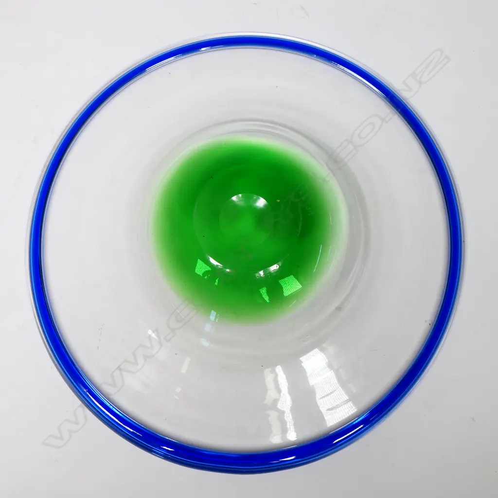 Garry Nash (ONZM) early large glass bowl, Image 1++