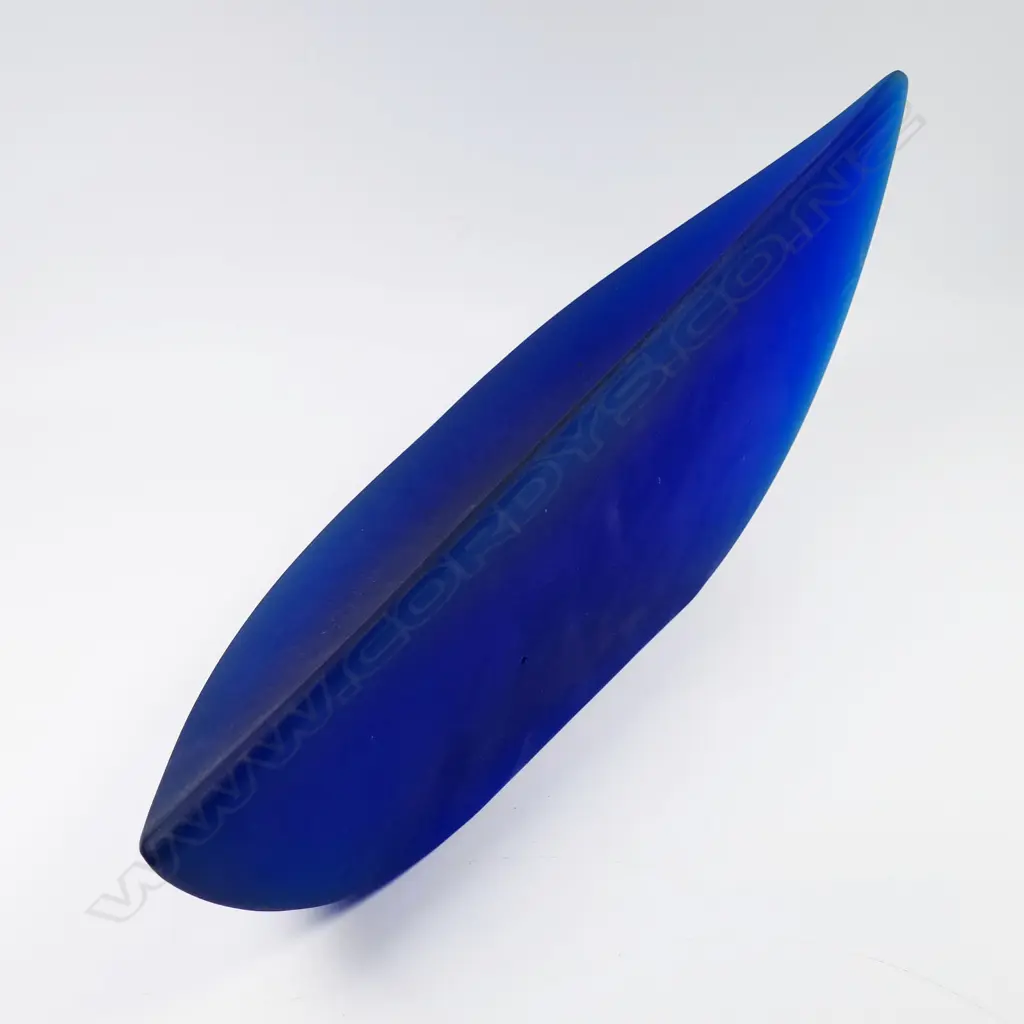 David Murray cast glass segment sculpture, Image 1++