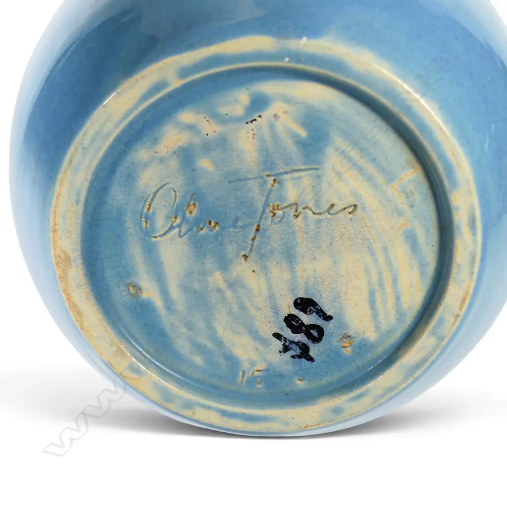 Olive Jones (1893 –1982) aqua blue baluster vase, Image 1++