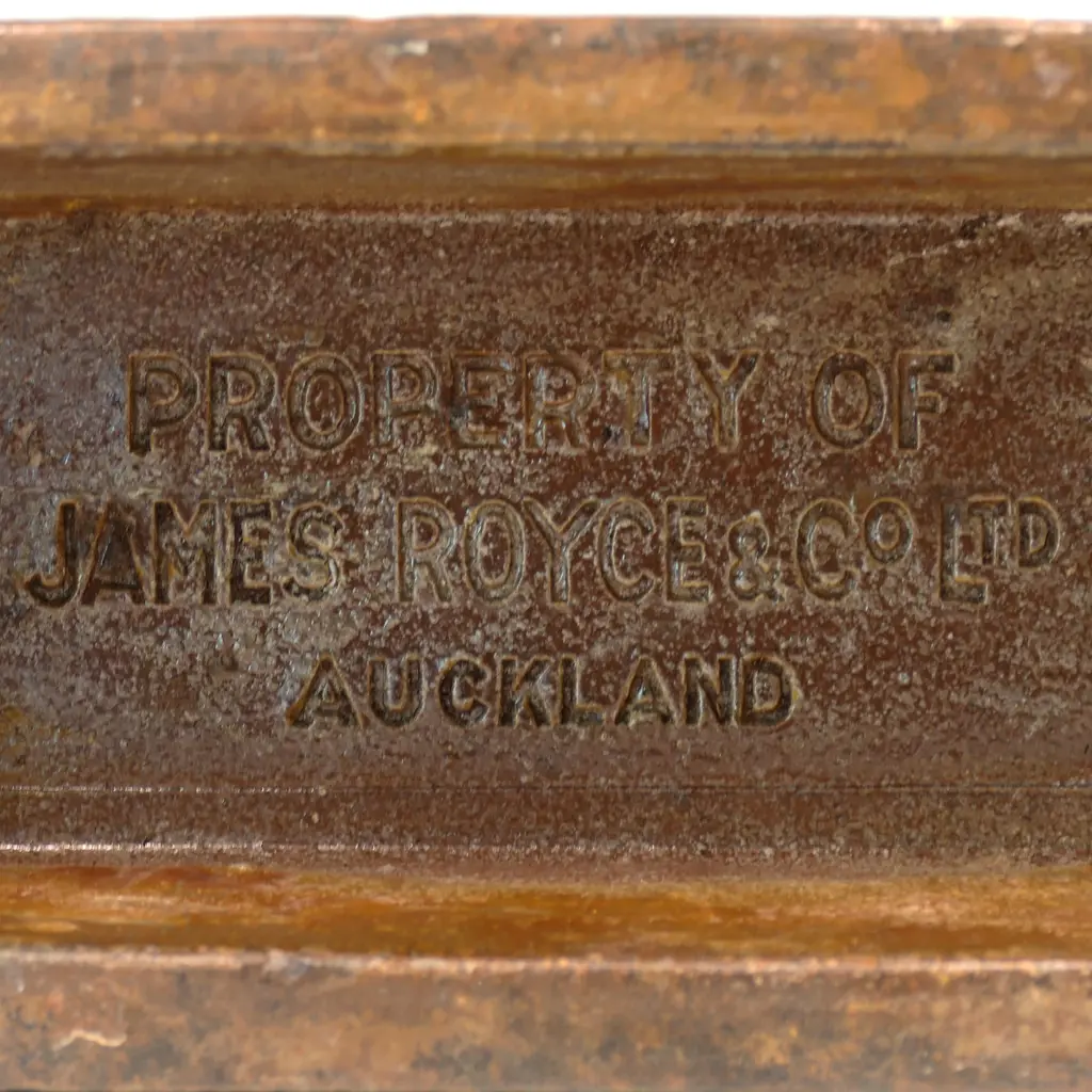 A rare New Zealand early 20thC James Royce & Co. Ltd. Auckland promotional dog's water bowl, Image 1++
