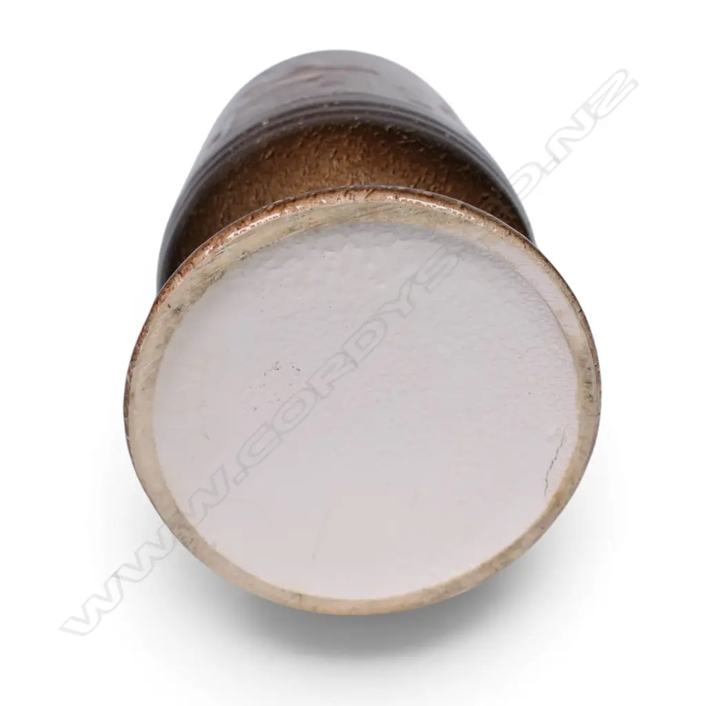 Titian vase, Image 1++