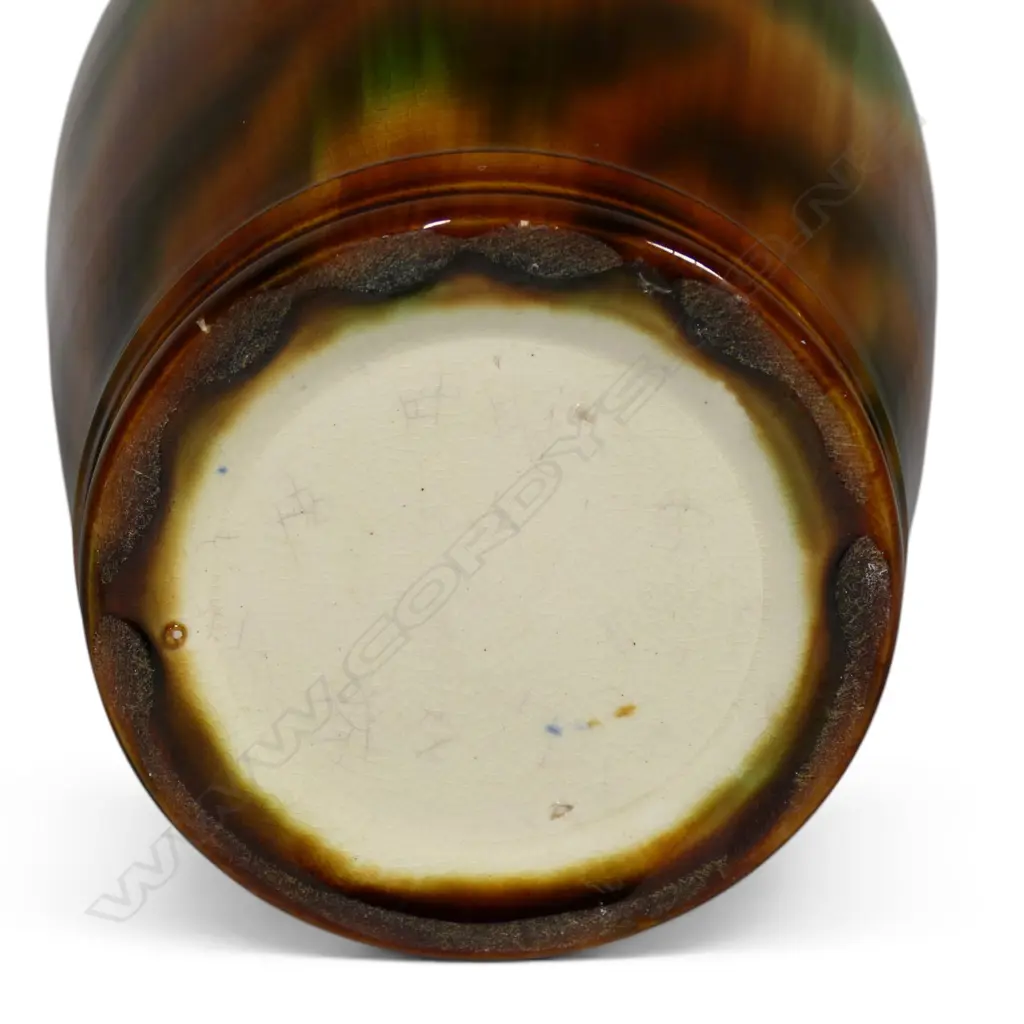 Cromwell's Pottery (Melbourne) early 20thC vase, Image 1++