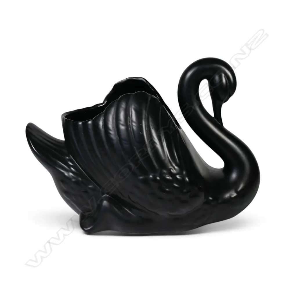 Crown Lynn rare large black glazed swan #170, Image 1++