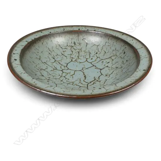 Len Castle (1924-2011) crackle glazed bowl,