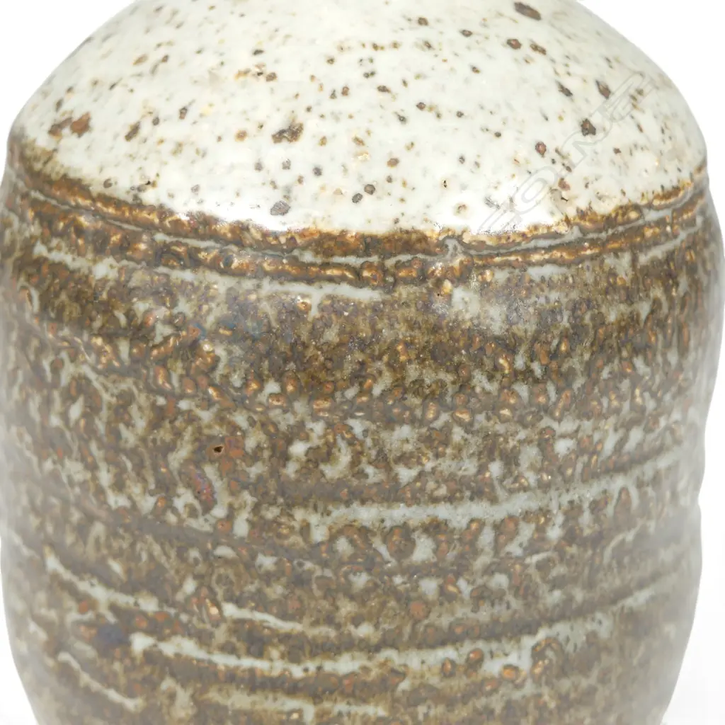Len Castle (1924-2011) bottle form vase, Image 1++
