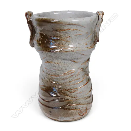 Mirek Smisek waisted vase,