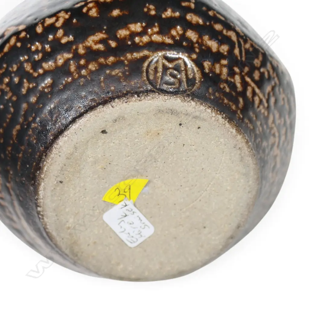 Mirek Smisek early salt glazed hexagonal bottle vase, Image 1++