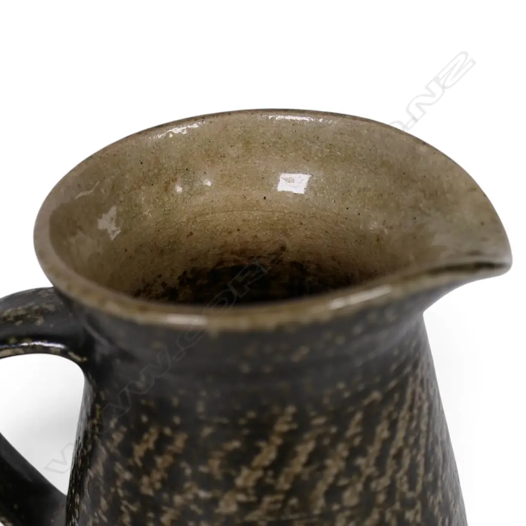 Mirek Smisek early small brown jug, Image 1++