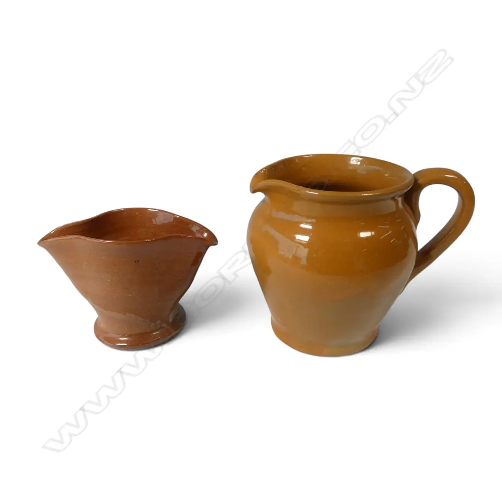 Two Elizabeth Matheson pottery pieces with incised marks and dates, Image 1++