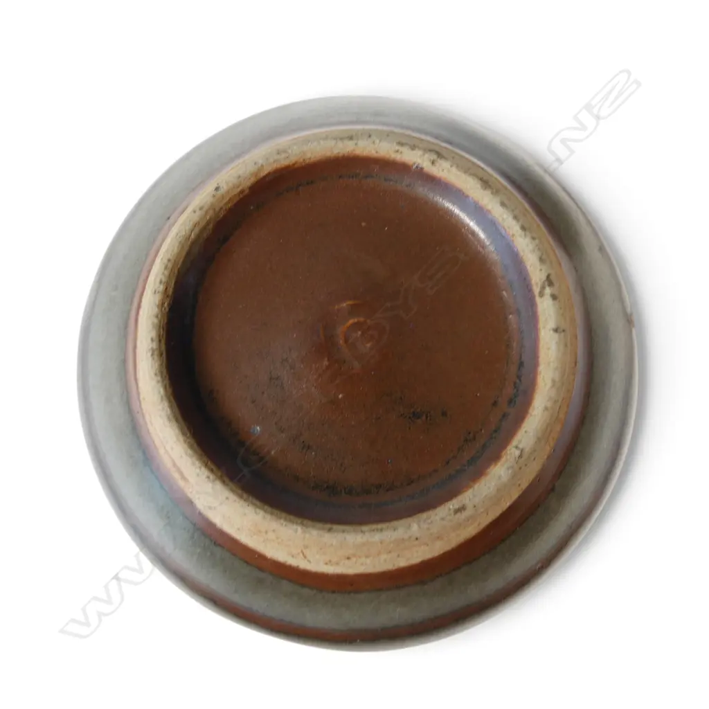 Harry and May Davis Crewenna Pottery milk jug and lidded sugar bowl, Image 1++
