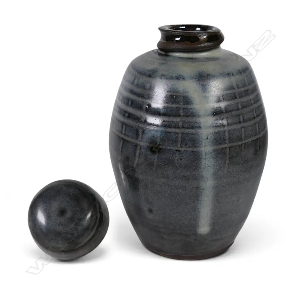 Peter Stichbury (1924-2015) rare screw-top tea caddy, Image 1++