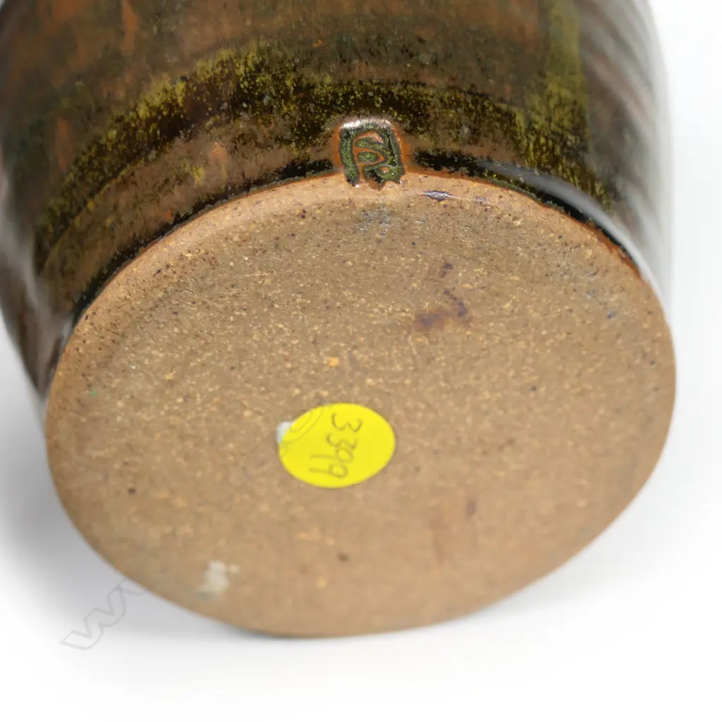 Peter Stichbury screw top bottle, Image 1++