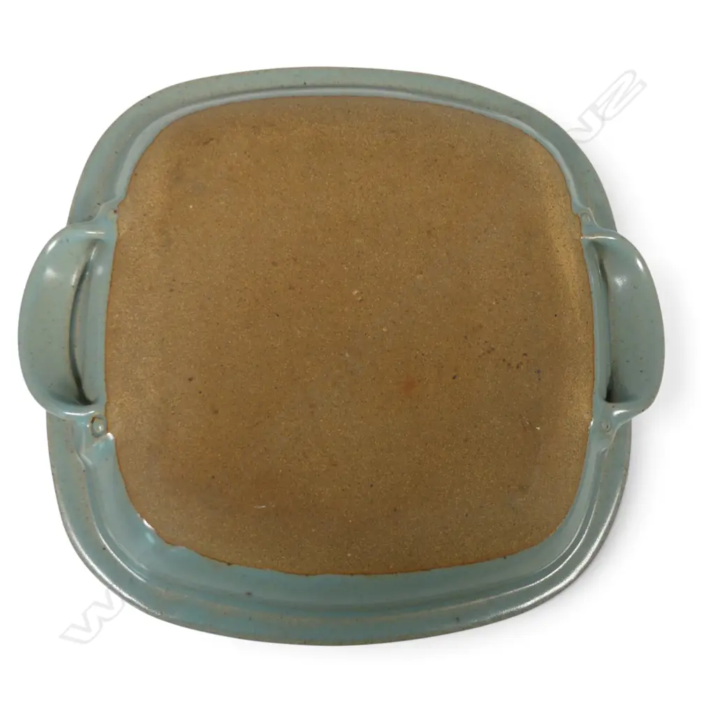 Peter Stichbury two handled dish, Image 1++