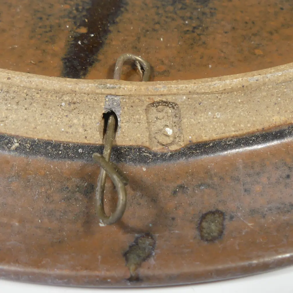 Two Peter Stichbury wall plates, Image 1++