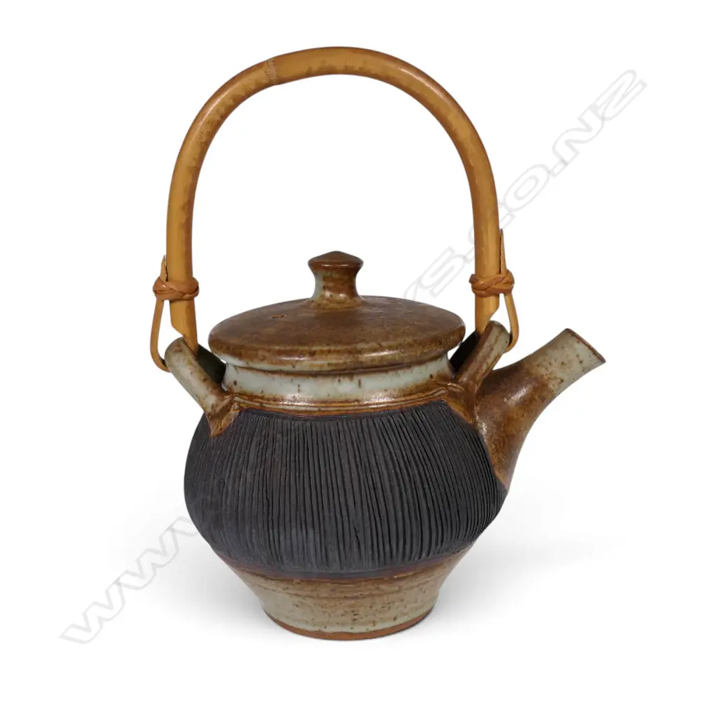 Peter Stichbury tea pot, Image 1++