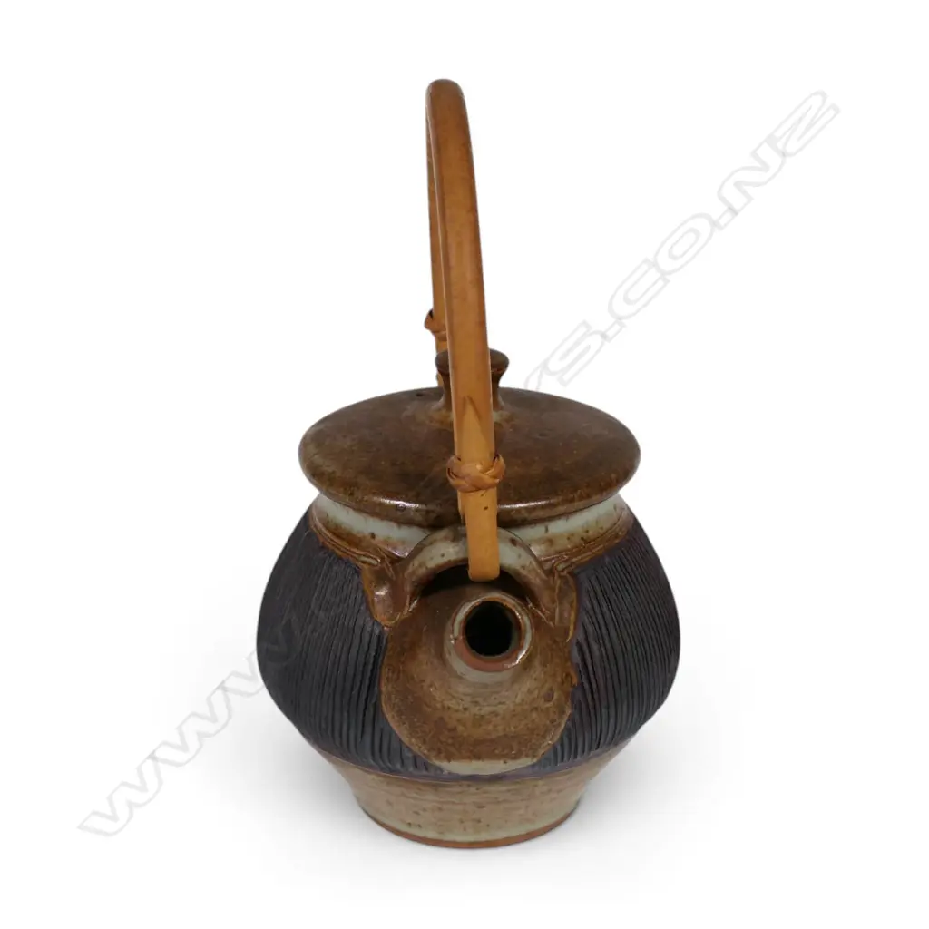 Peter Stichbury tea pot, Image 1++