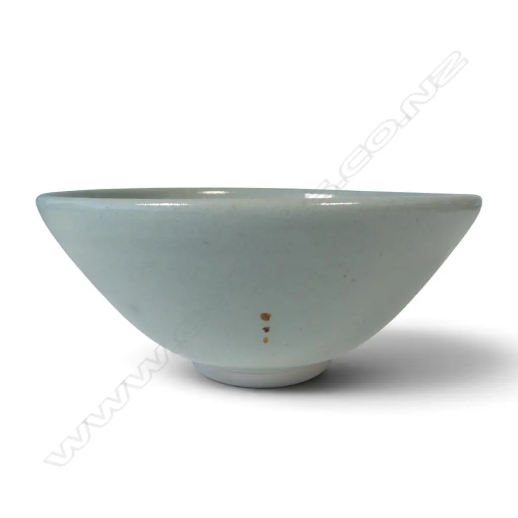 Peter Stichbury porcelain bowl, Image 1++