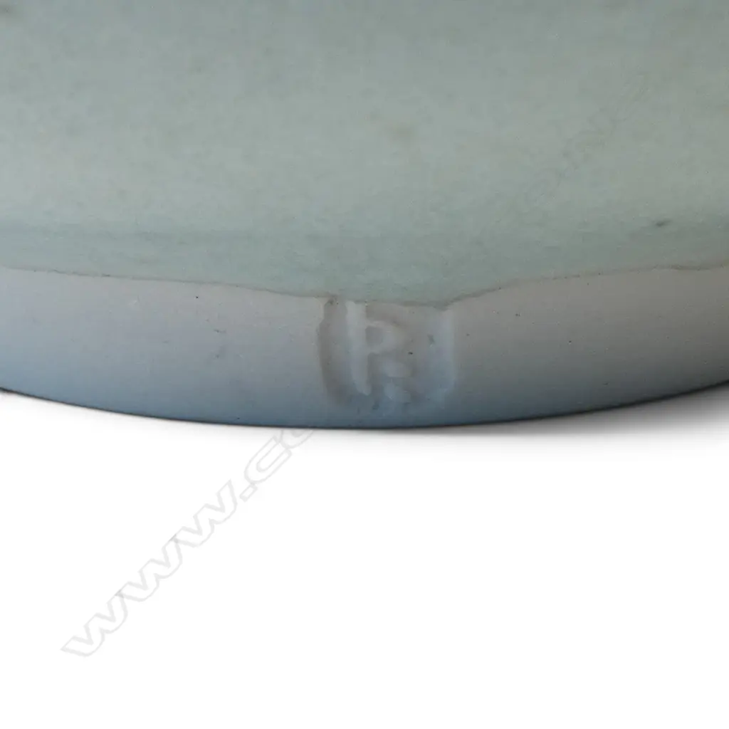 Peter Stichbury porcelain bowl, Image 1++