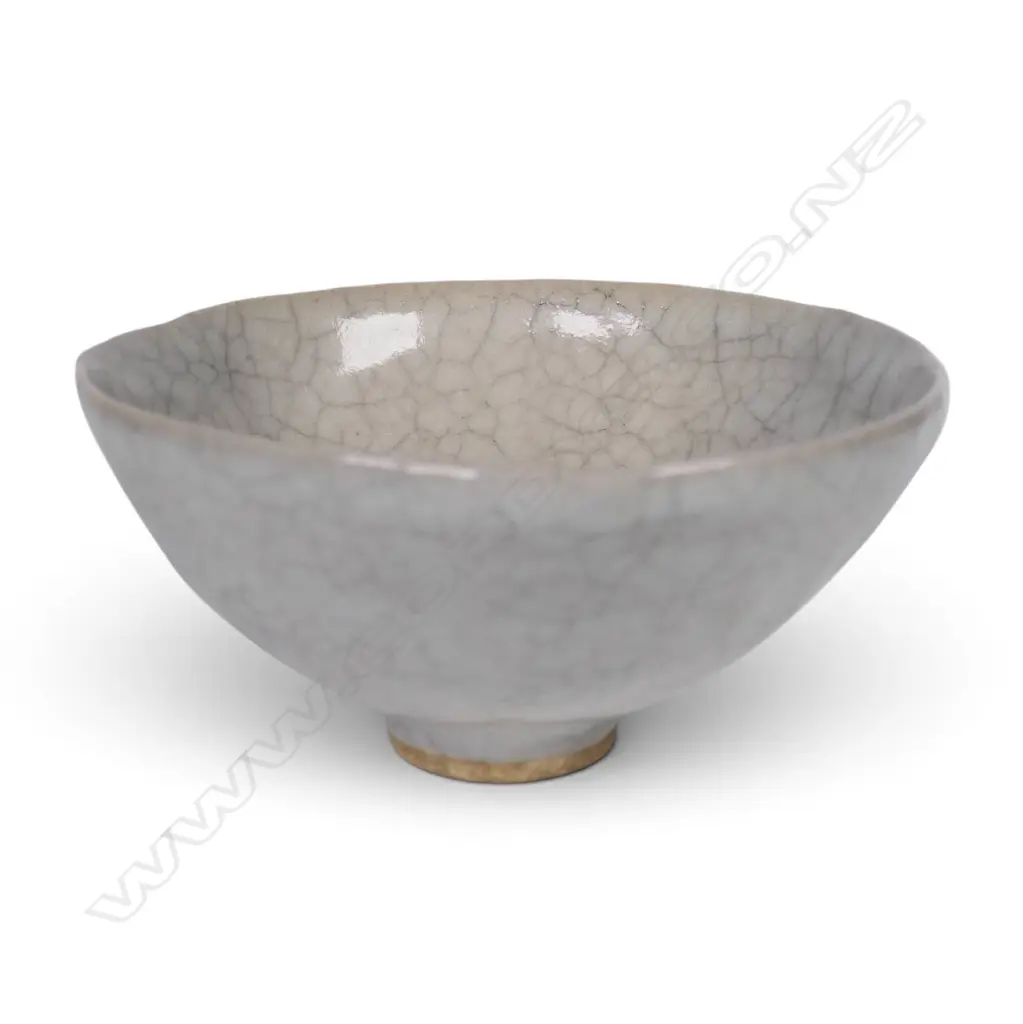 Graeme Storm crackle glazed bowl, Image 1++