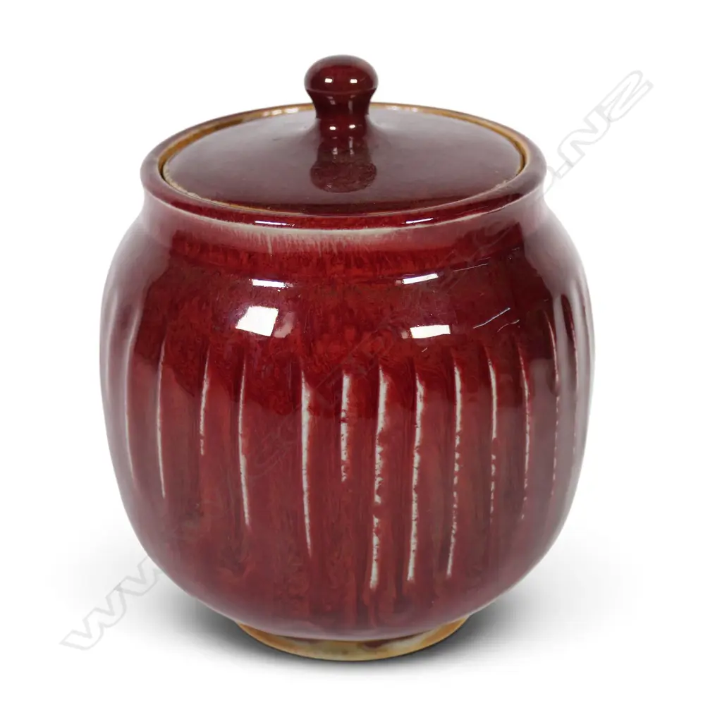 Peter Alger red lidded jar, Image 1++