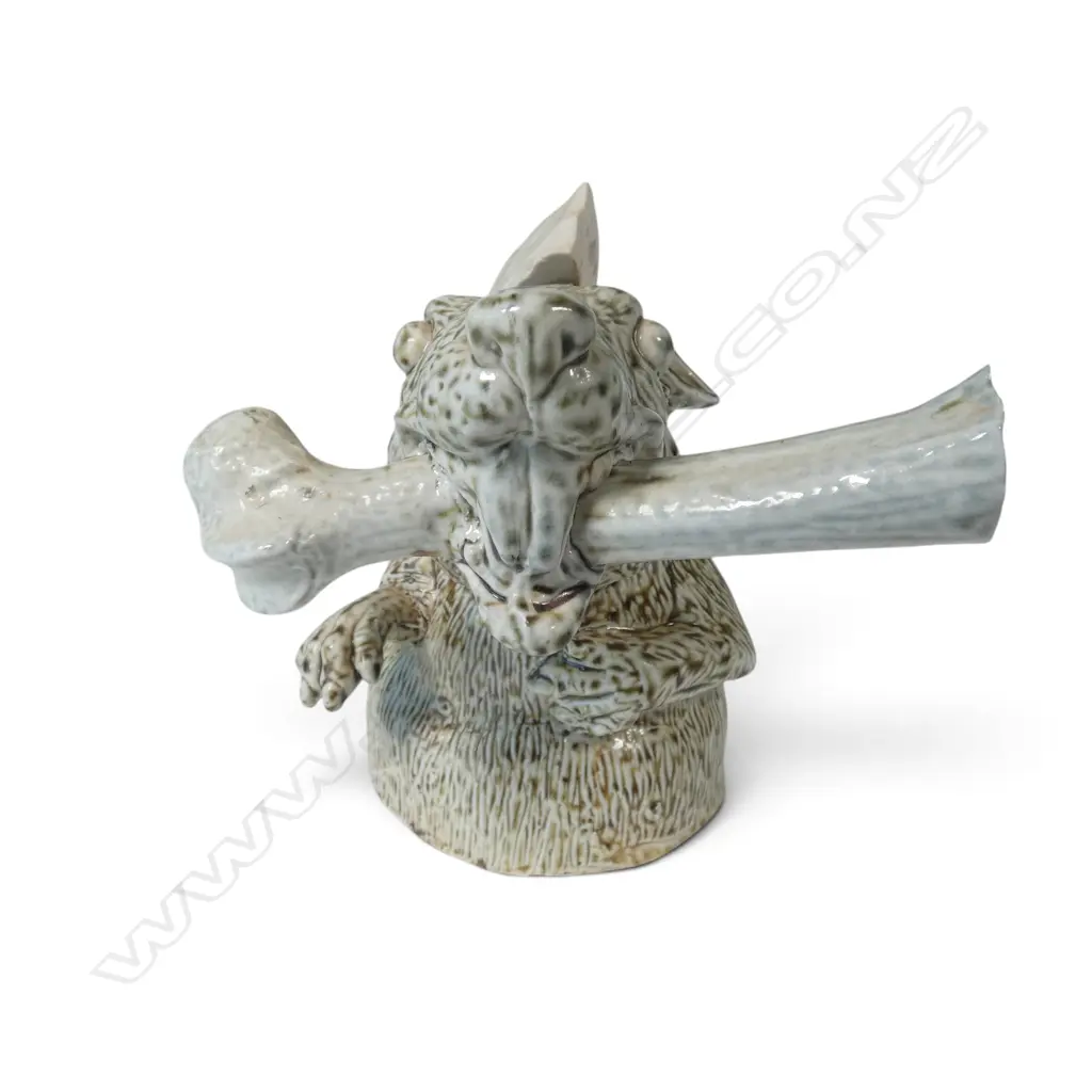 Peter Lange sculptured porcelain rat teapot, Image 1++