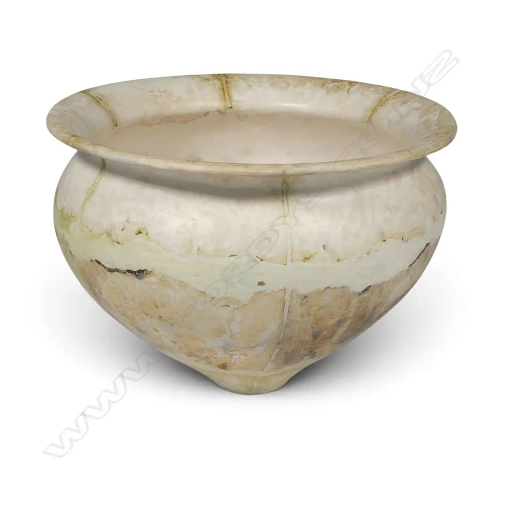 Jane Perryman (UK) raku fired porcelain vase, Image 1++