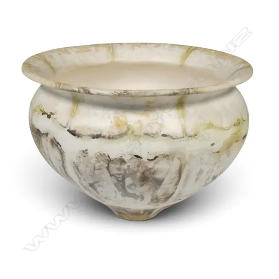 Jane Perryman (UK) raku fired porcelain vase,