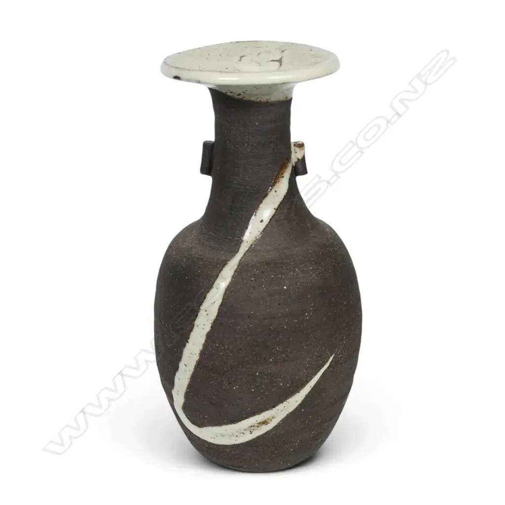 Rare Janet Leach (UK 1918 – 1997) St. Ives vase, Image 1++