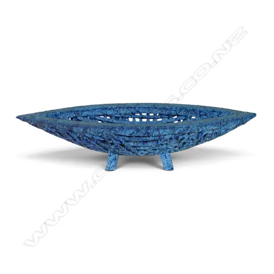 Peter Collis blue waka,